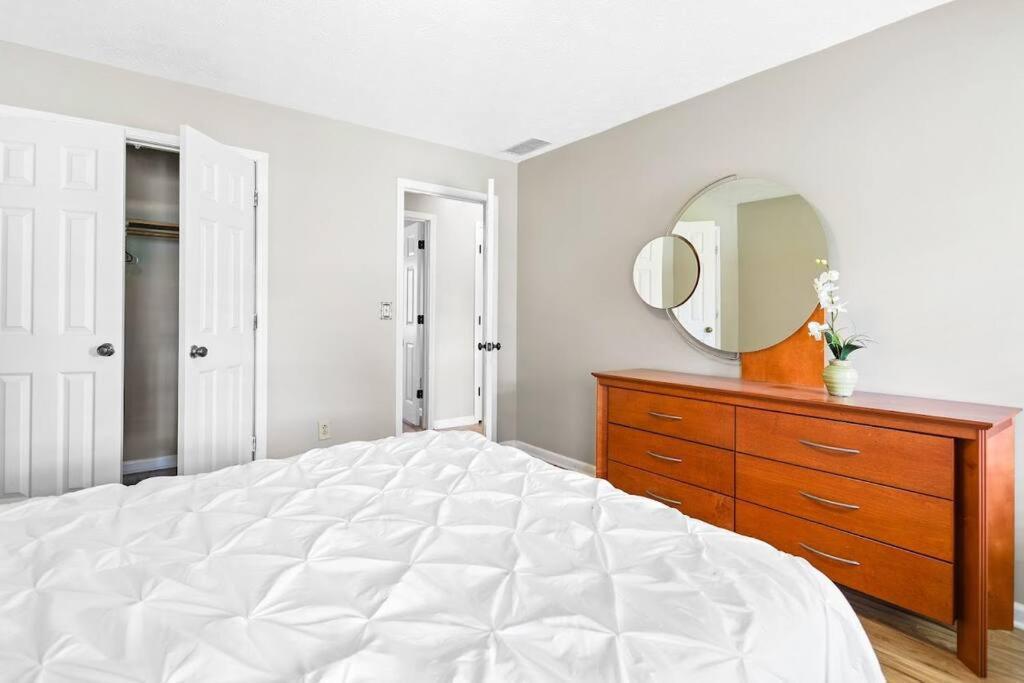 Lovely 5Bed, 3-Fullbath ! 5Min To Free Way I-85 Lawrenceville Exterior foto